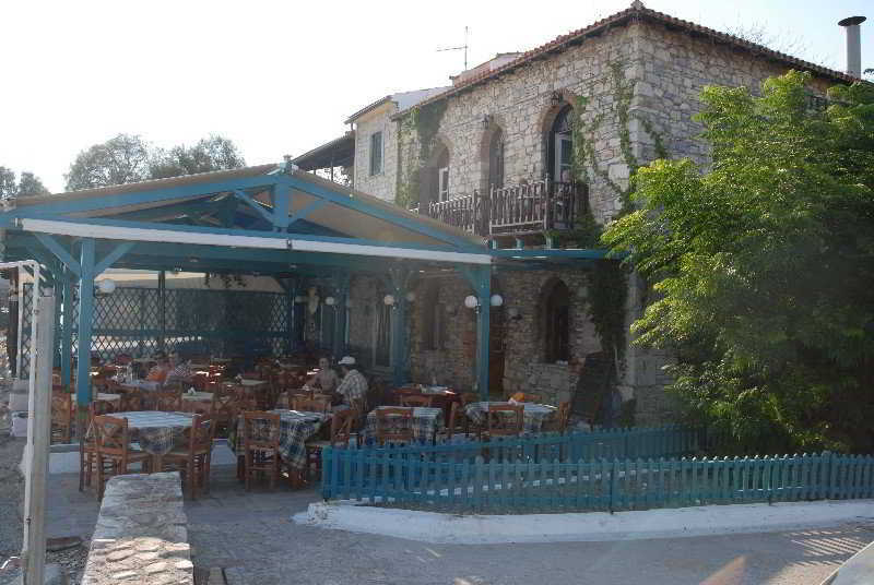פיתגוריו Hotel Tarsanas מראה חיצוני תמונה